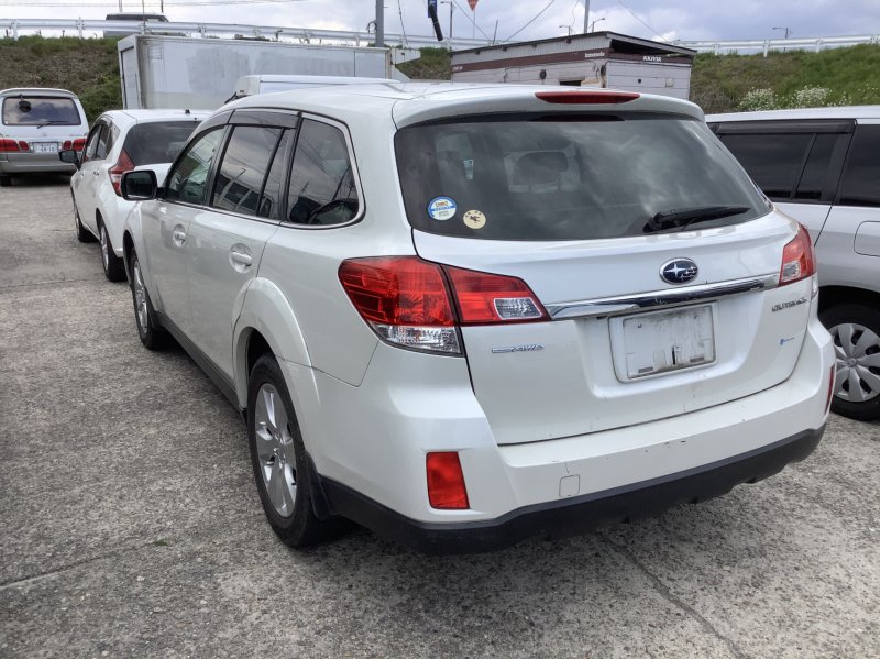 Крышка клеммы передняя Subaru OUTBACK BRM EZ36