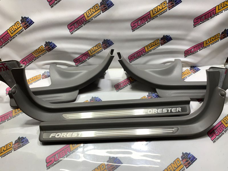 Накладки на пороги Subaru FORESTER SG5 EJ205 94060-SA090 контрактная