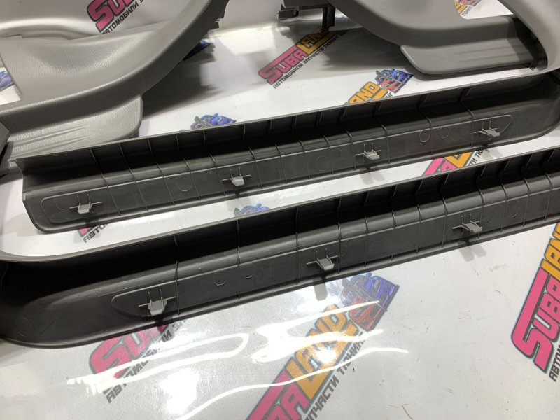 Накладки на пороги FORESTER SG5 EJ205