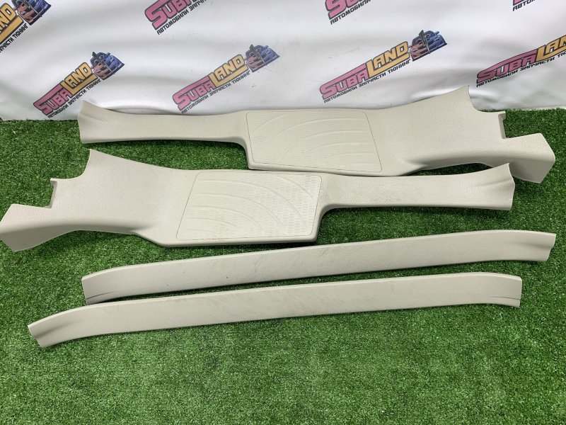 Накладки на пороги Subaru Exiga 2010 YA5 EJ204 94061-YC010-WJ контрактная