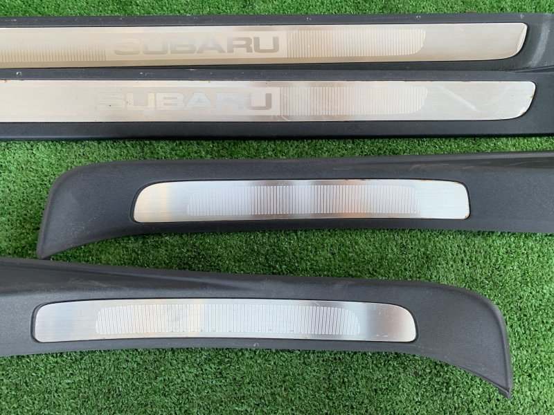 Накладки на пороги Subaru Outback BP9 EJ253