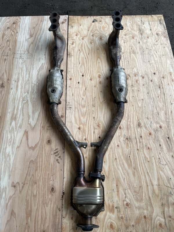 Выпускной коллектор Subaru Outback 2007 BPE EZ30 44620-AA990 контрактная