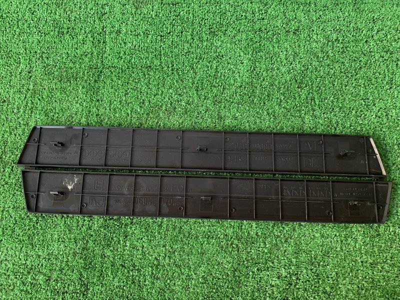 Накладки на пороги передние Outback 2010 BR9 EJ253