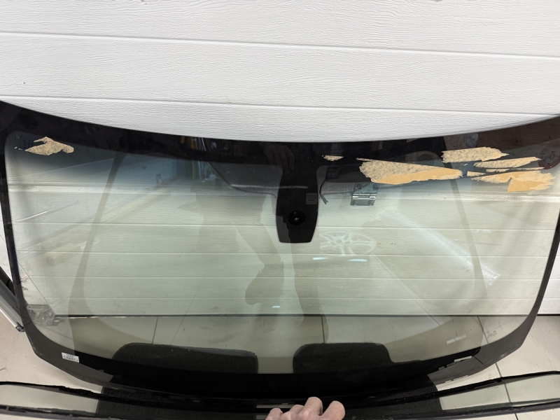 Стекло лобовое переднее BMW 528I контрактная