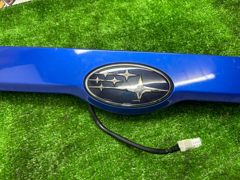 Накладка 5-й двери задняя Impreza WRX STi 2007 GRB EJ207