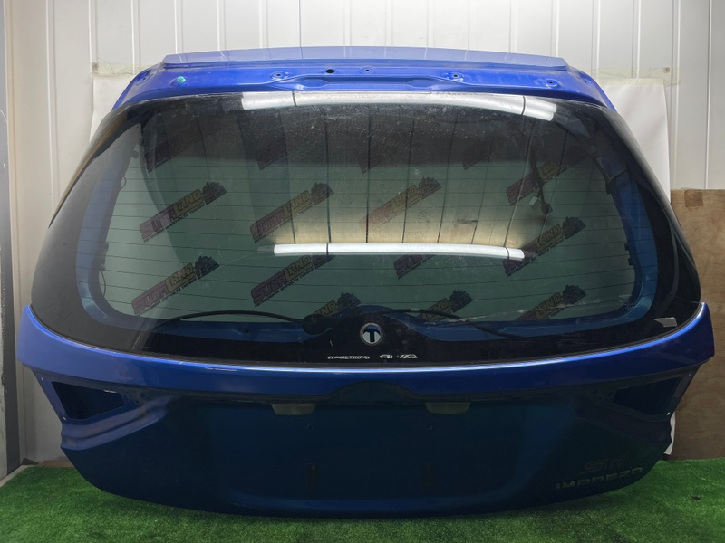 Стекло двери багажника заднее Subaru Impreza WRX STi 2007 GRB EJ207 63011FG110 контрактная