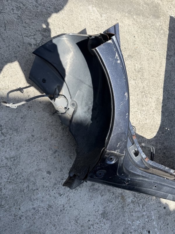 Порог кузова правый Levorg 2015 VM4