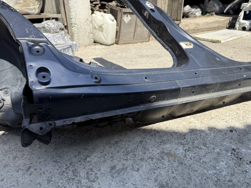 Порог кузова правый Levorg 2015 VM4