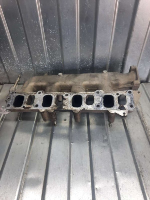 Коллектор впускной Fiat Stilo 2006 Хэтчбек 1.9 55192747 контрактная