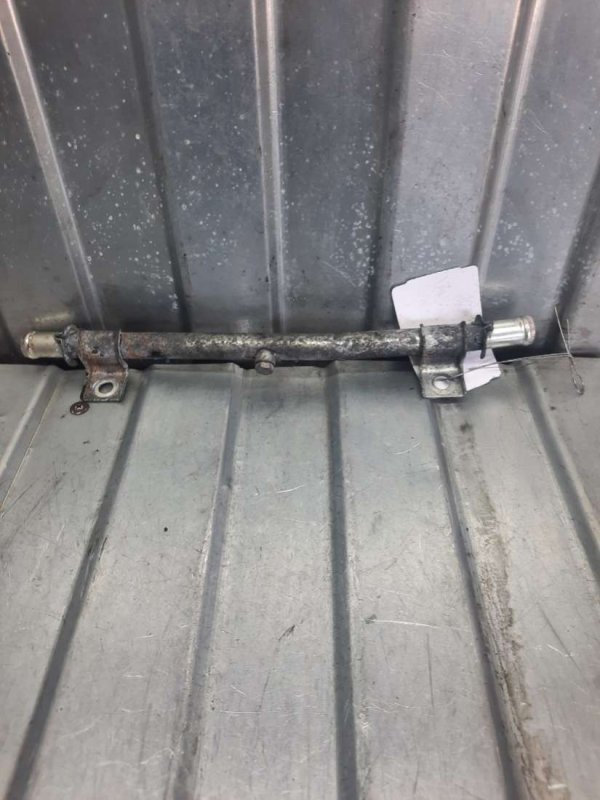 Трубка охлаждающей жидкости металлическая Fiat Stilo 2006 1.9 контрактная