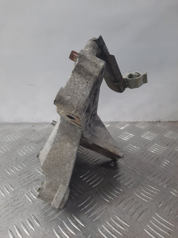 Кронштейн генератора Punto 2 2004 1.2 188A4000