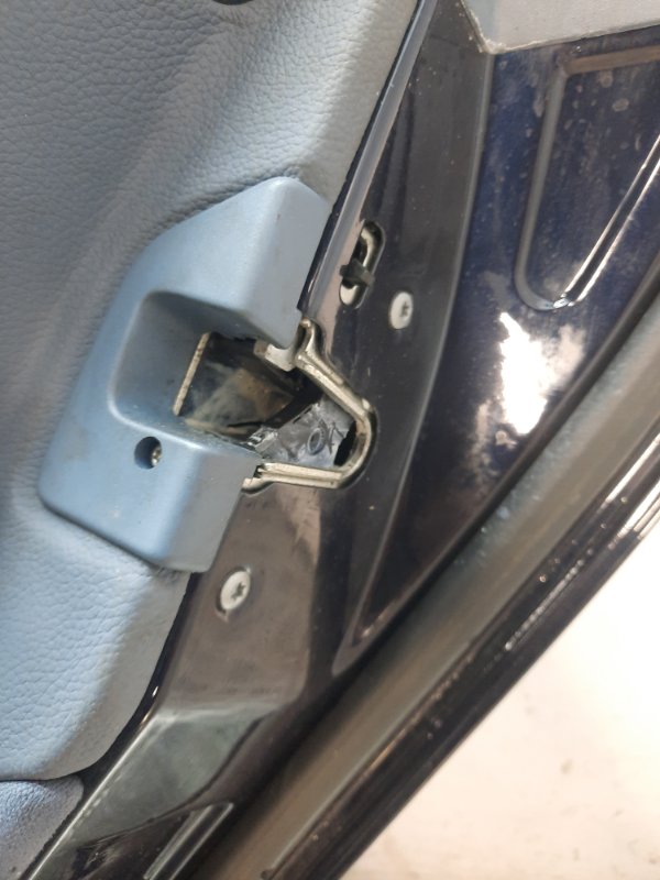 Дверь задняя правая E-Class 2003 Универсал 3.2 648961