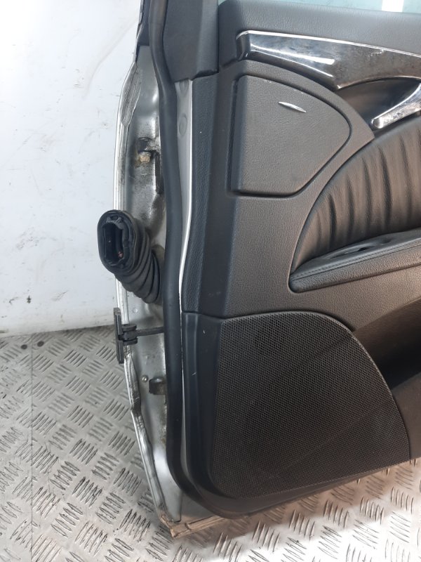Дверь задняя правая E-Class 2003 Седан 2.2 646961