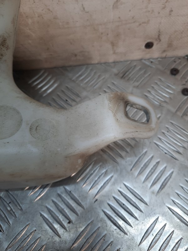 Бачок омывателя Fiat Punto Хэтчбэк 5 дв. 1.2