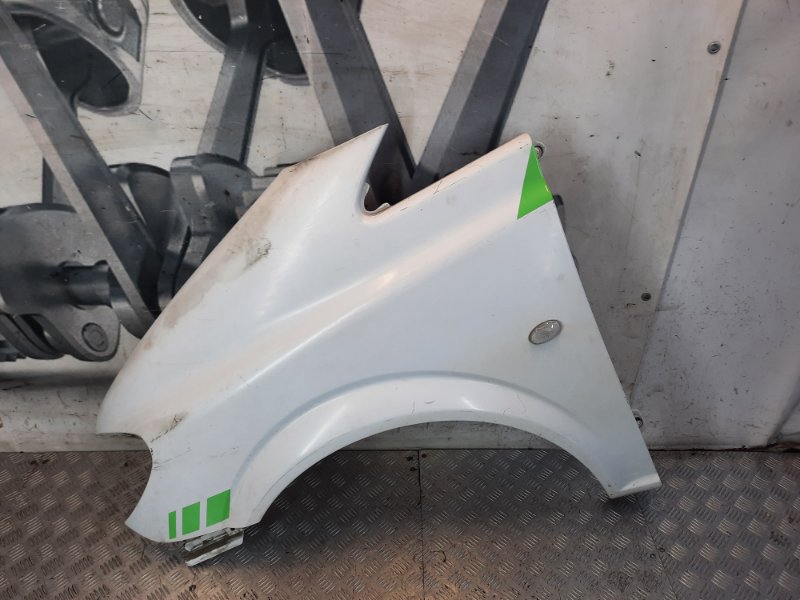 Крыло переднее левое Mercedes-Benz Vito 2007 Минивэн Б/У