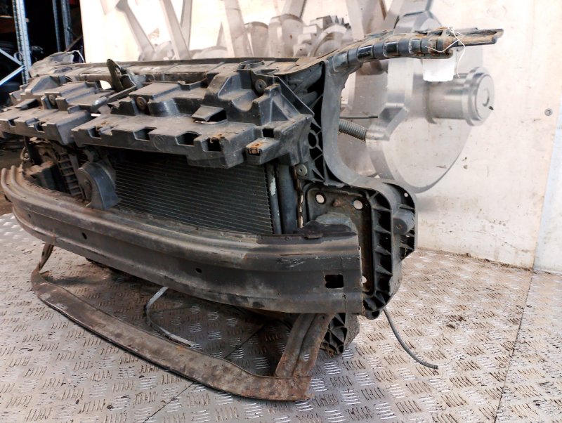 Передняя панель крепления облицовки (телевизор) Fiat Punto Хэтчбэк 5 дв.