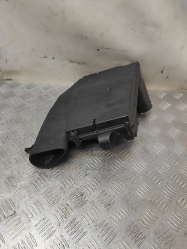 Корпус воздушного фильтра Mercedes-Benz M-Class Внедорожник 3.2 642940