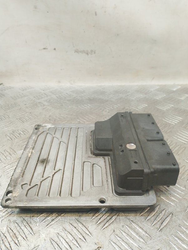 Блок управления двигателем C-Class 2004 Седан 1.8