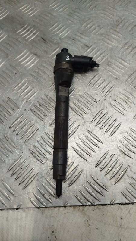 Запчасть форсунка Mercedes-Benz C-Class 2000 Универсал 2.2CDi 611961 A6130700687 контрактная Форсунка Mercedes-Benz C-Class 2000 Универсал 2.2CDi 611961 A6130700687 контрактная