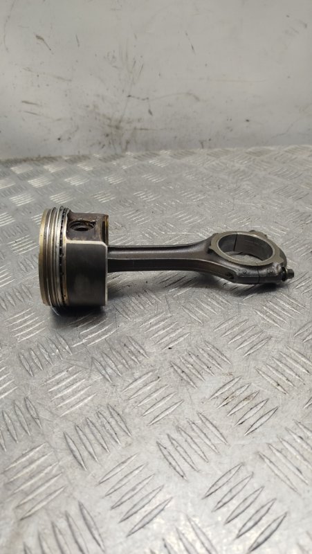 Поршень C-Class 2004 Седан 1.8 271946