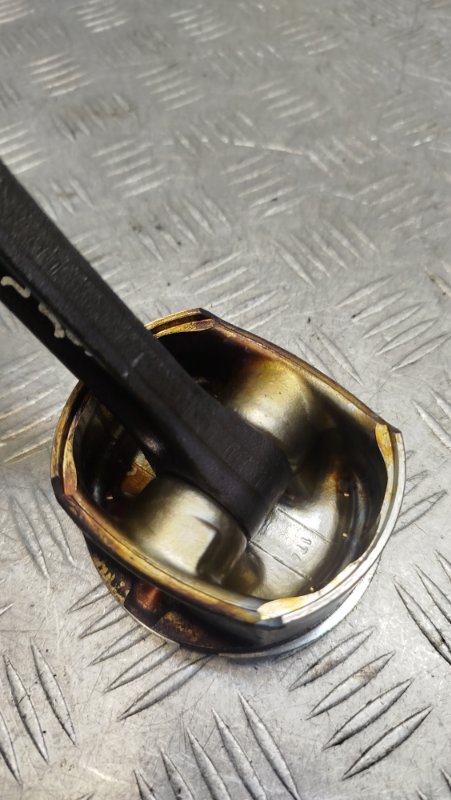 Поршень C-Class 2004 Седан 1.8 271946