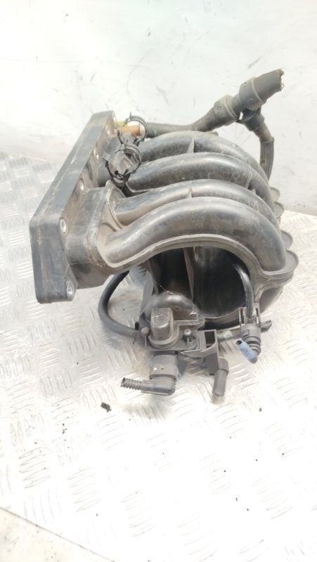Коллектор впускной Fiat Idea Хэтчбэк 5 дв. 1.4 843A1000
