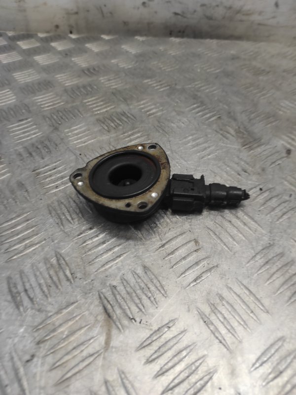 Клапан фазорегулятора C-Class 2004 1.8 271940