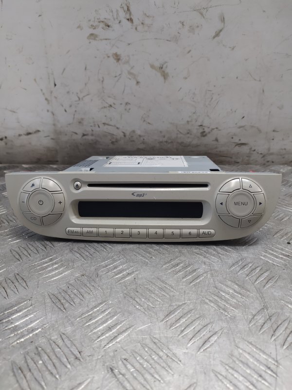 Магнитола Fiat 500 2010 7355161390 Б/У