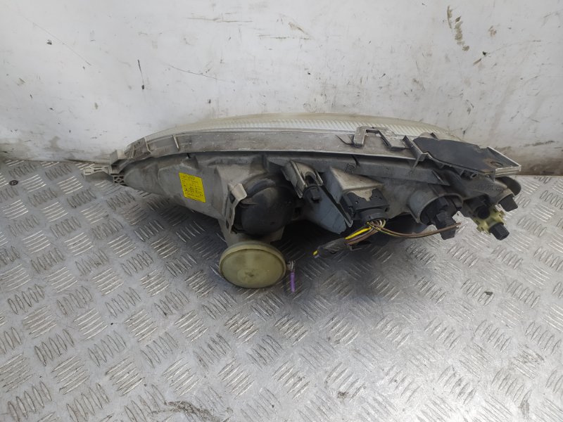 Фара правая Mercedes-Benz A-Class Хэтчбэк 1.7