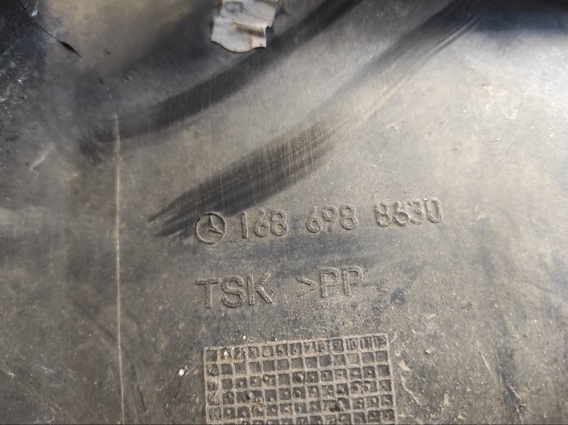 Защита арок передняя правая (подкрылок) A-Class 2000 Хэтчбэк 1.7