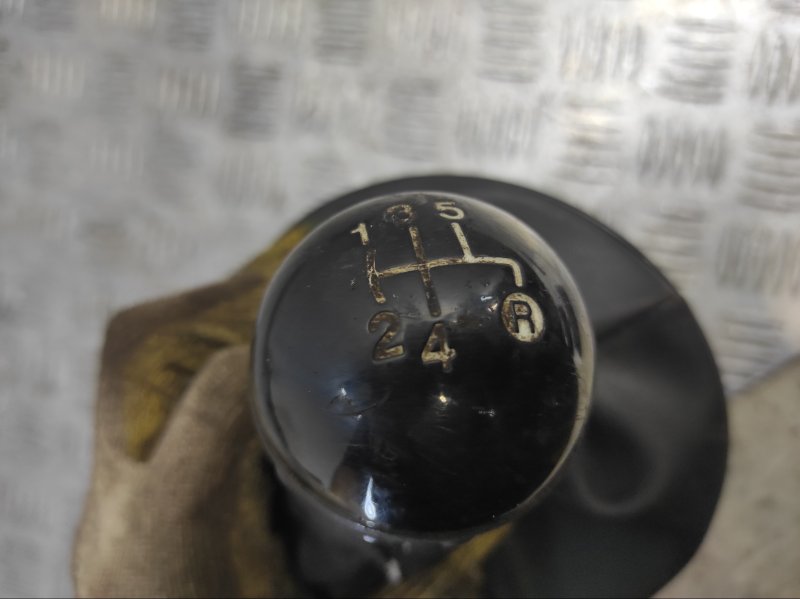 Кулиса 500 2011 Хэтчбэк 3 дв. 1.2