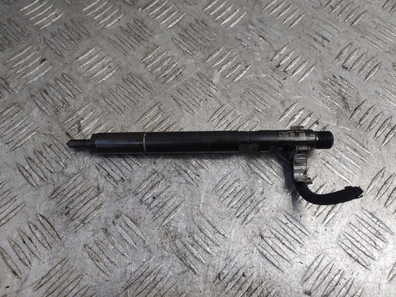 Форсунка Mercedes-Benz C-Class W204 2008 Седан 2.2 646.811 A6460700987 Б/У