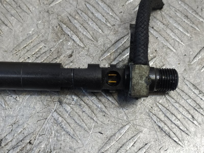 Форсунка C-Class W204 2008 Седан 2.2 646.811