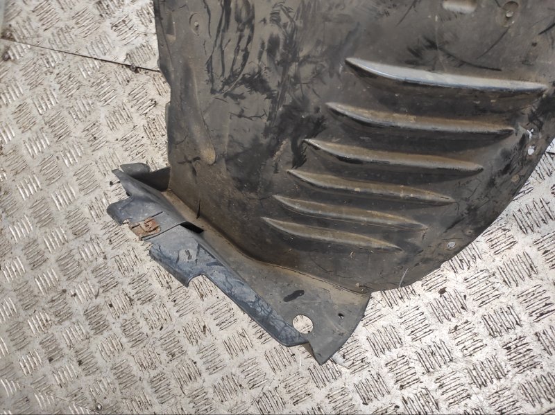 Защита арок передняя левая (подкрылок) C-Class 2010 Седан 2.1 651.911