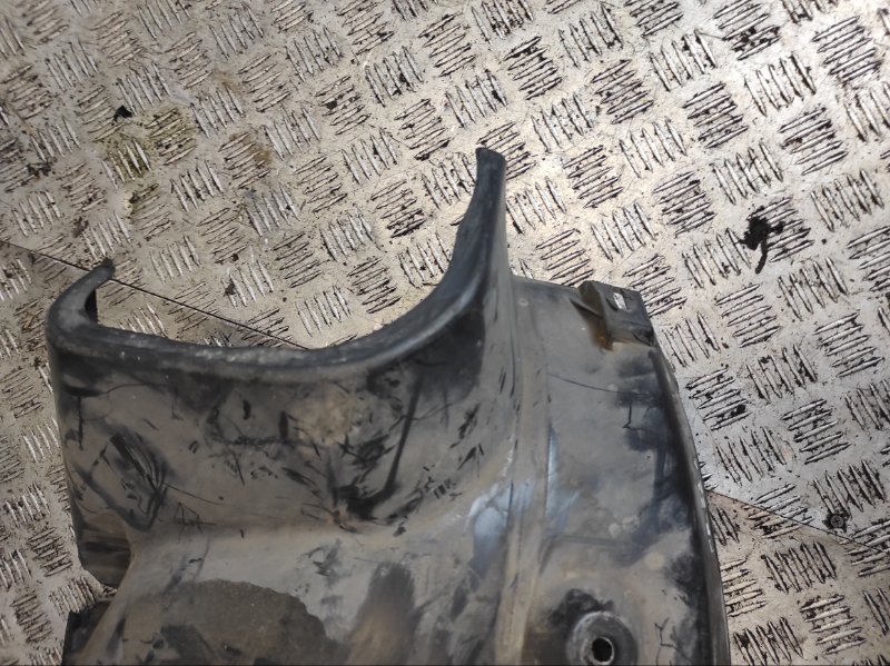 Защита арок передняя левая (подкрылок) C-Class 2010 Седан 2.1 651.911