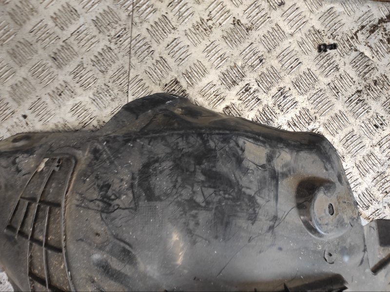 Защита арок передняя левая (подкрылок) Opel Astra Универсал 1.6 Z16XER