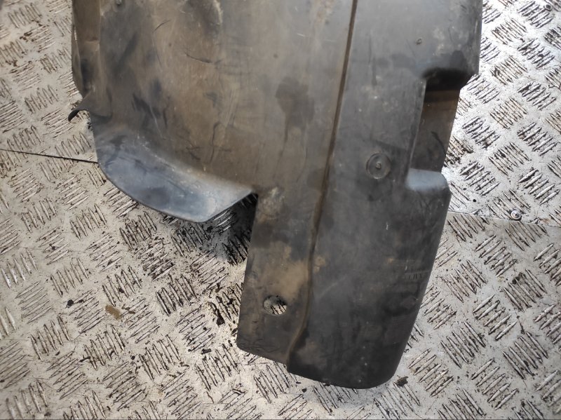 Защита арок передняя левая (подкрылок) Vivaro 2006 Микроавтобус 1.9