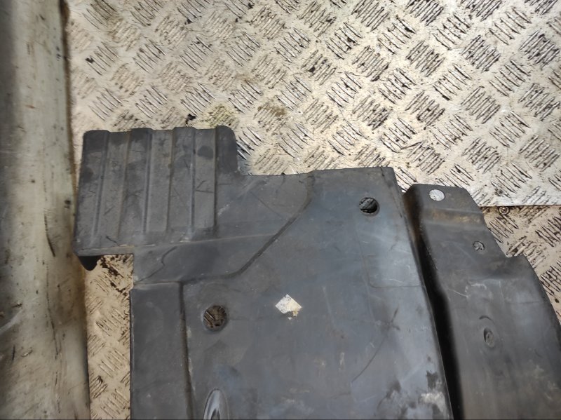 Защита арок передняя левая (подкрылок) Opel Vivaro Микроавтобус 1.9