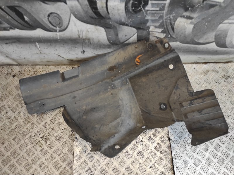 Защита арок передняя левая (подкрылок) Vivaro 2006 Микроавтобус 1.9