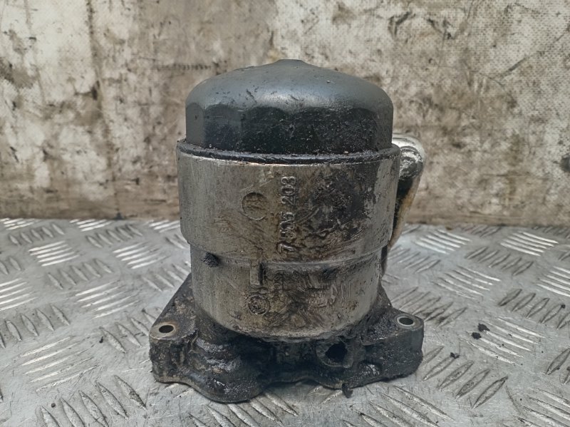 Корпус масляного фильтра 3-series 2005 Cедан 2.0 N46B20B