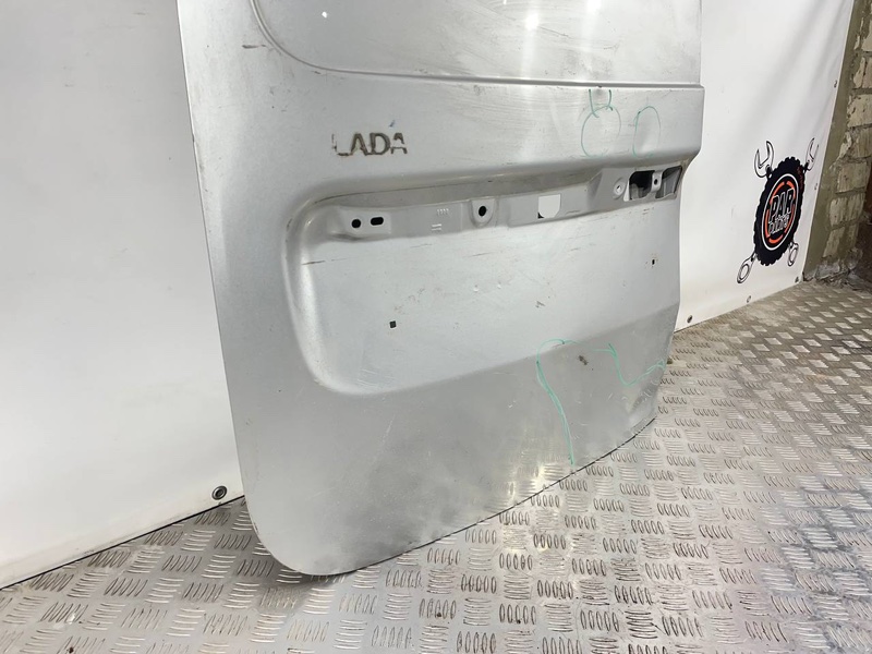 Дверь багажника левая Lada Largus