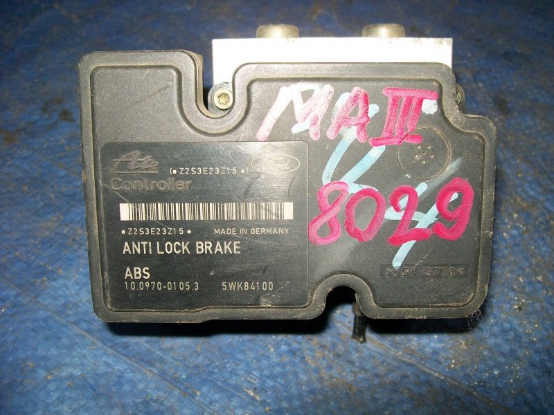 Блок abs Mazda 3 BK Z6 2003 Блок abs Mazda 3 BK Z6 2003