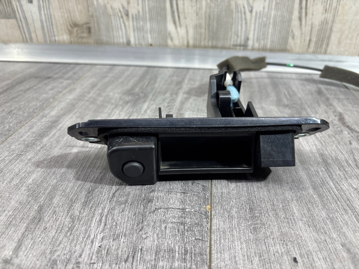 Замок двери багажника Toyota Passo M700A 1KR-FE