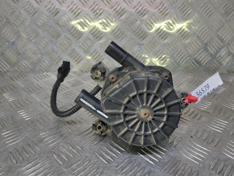 Насос Peugeot (б/у) Насос Peugeot (б/у)