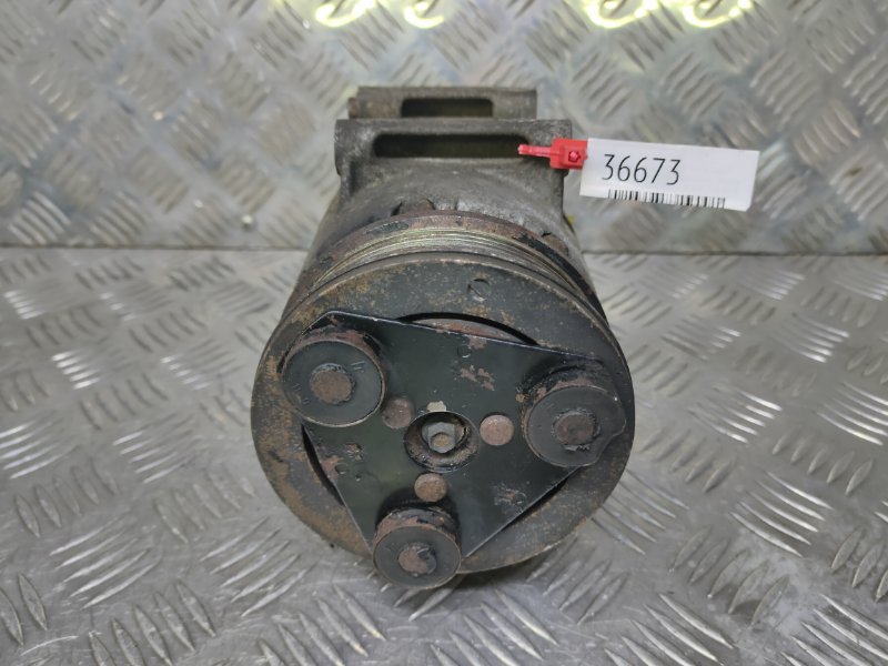 Компрессор кондиционера Ford Focus 2 1.8TDCI (б/у)