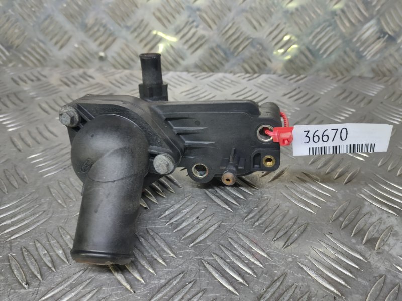 Термостат в сборе с корпусом Ford Focus 2 2.0 (б/у)
