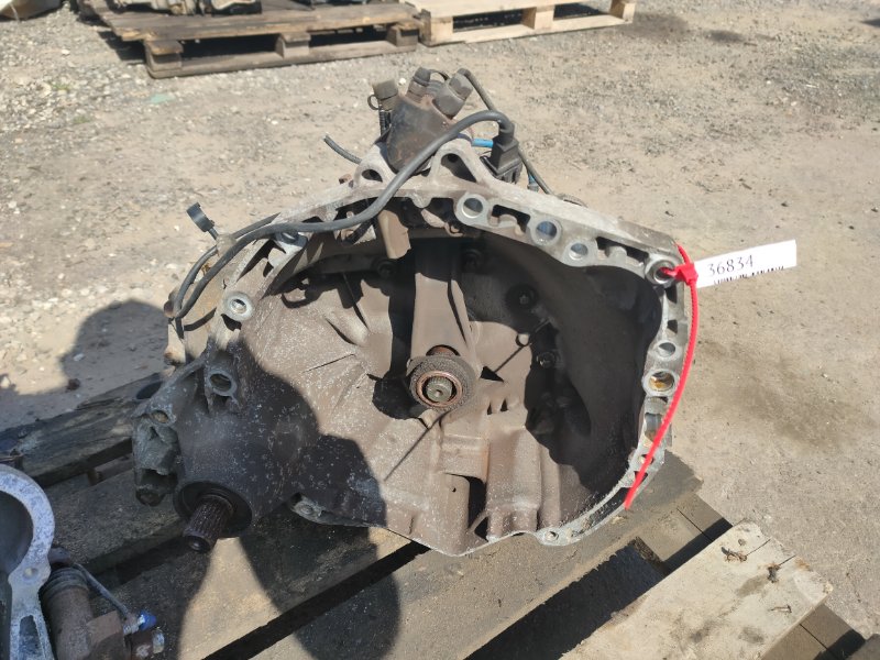МКПП Volvo S40 1 1.6I (б/у) МКПП Volvo S40 1 1.6I (б/у)