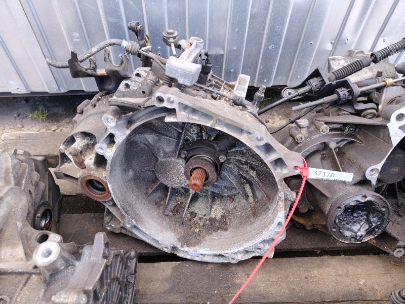 МКПП Ford Focus 2 2 2.0 (б/у)