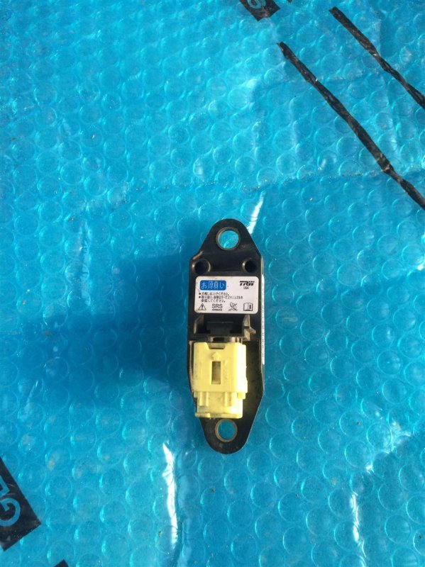 Запчасть датчик air bag HONDA Accord VII 2003-2007 77970-SEA-J81 Б/У Датчик AIR BAG HONDA Accord VII 2003-2007 77970-SEA-J81 Б/У