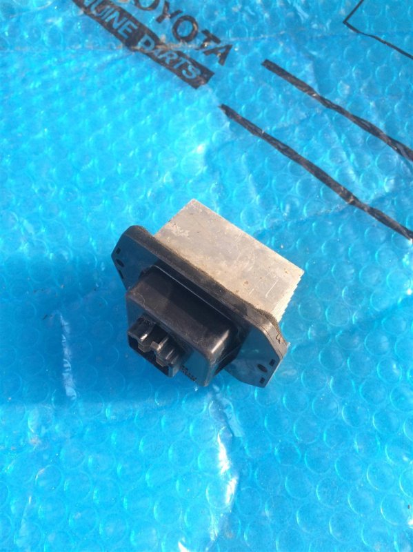 Запчасть резистор отопителя HONDA CR-V 2007-2012 0778000960 Б/У Резистор отопителя HONDA CR-V 2007-2012 0778000960 Б/У